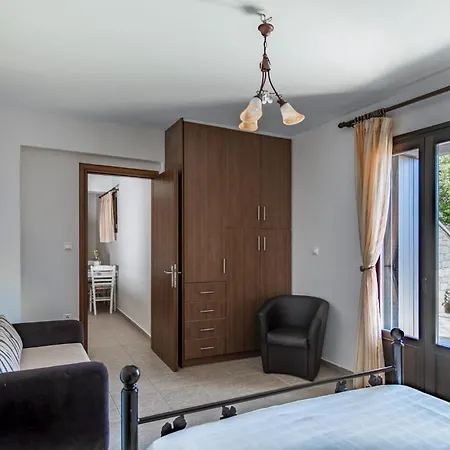 Ferienwohnung Xenios Kotronas Exterior foto