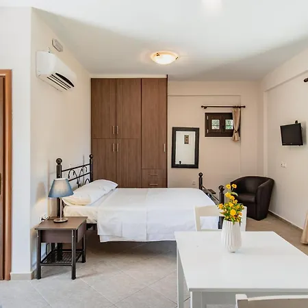 Ferienwohnung Xenios Kotronas Exterior foto