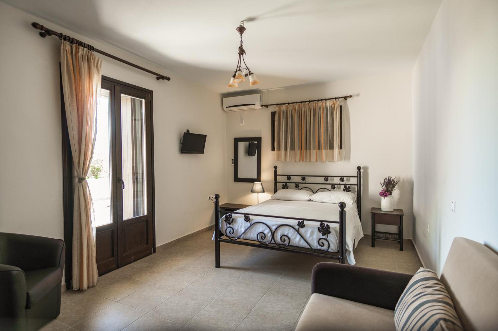 Xenios Apartment *